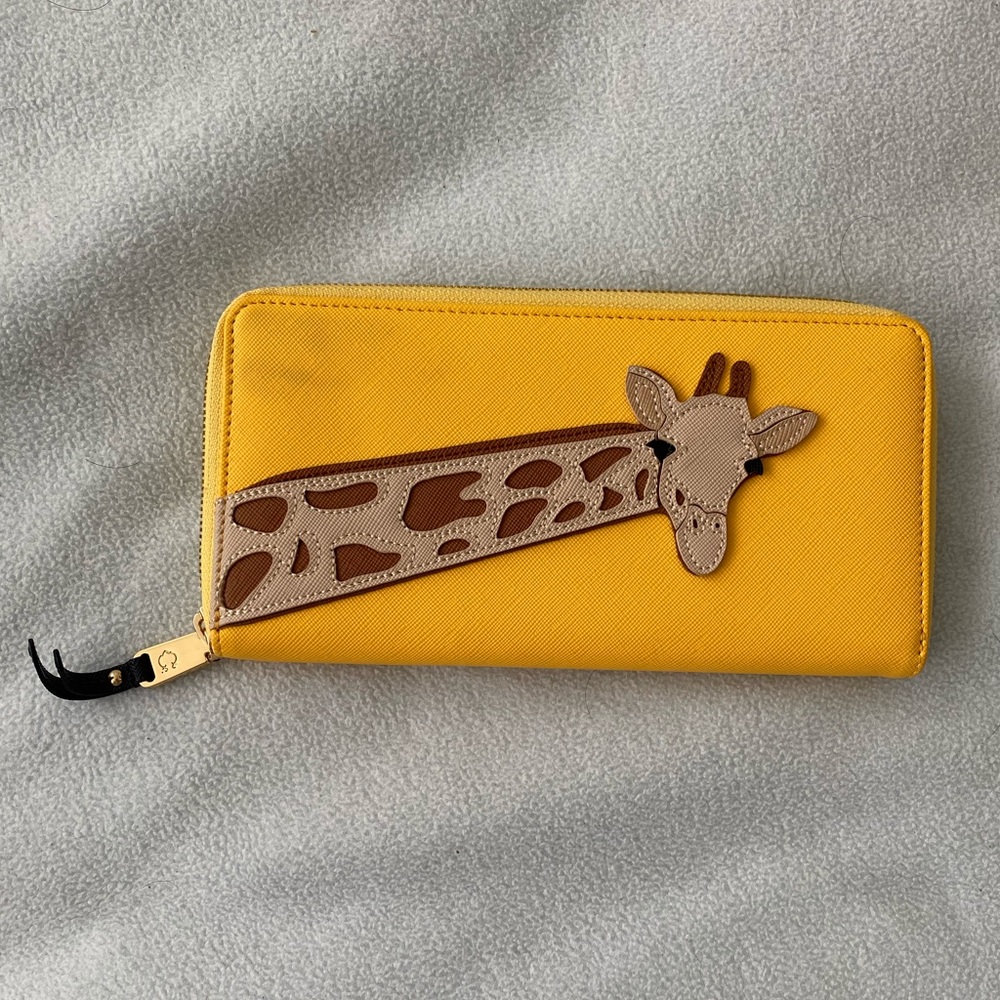 NWOT C. wonder Giraffe wallet